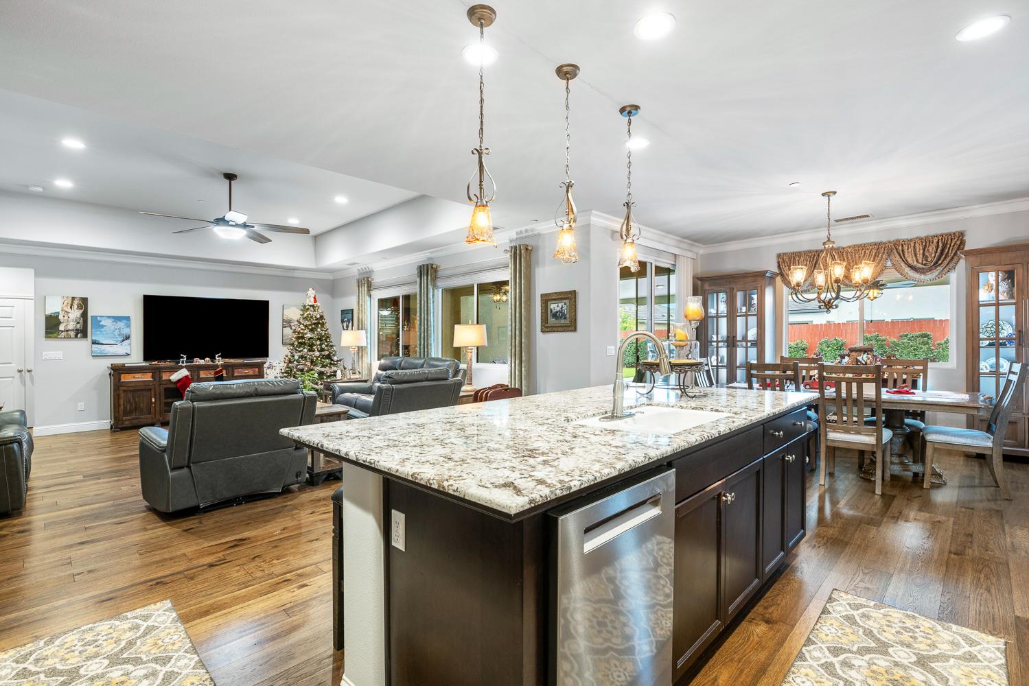 3293 Soledad Ave, Clovis, CA 93619