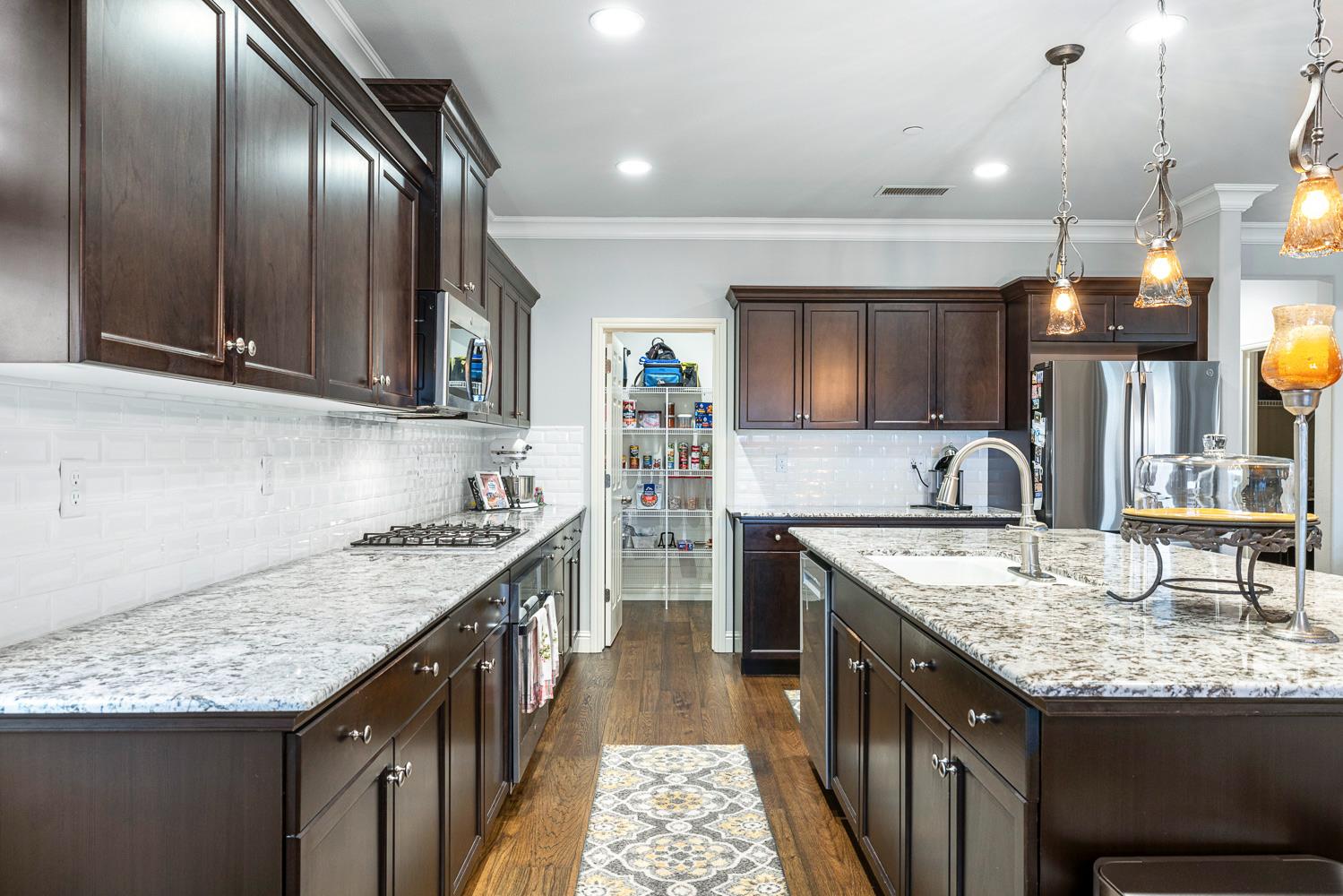 3293 Soledad Ave, Clovis, CA 93619