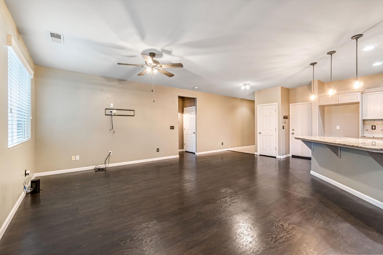 3237 Bellaire Ave, Clovis, CA 93619