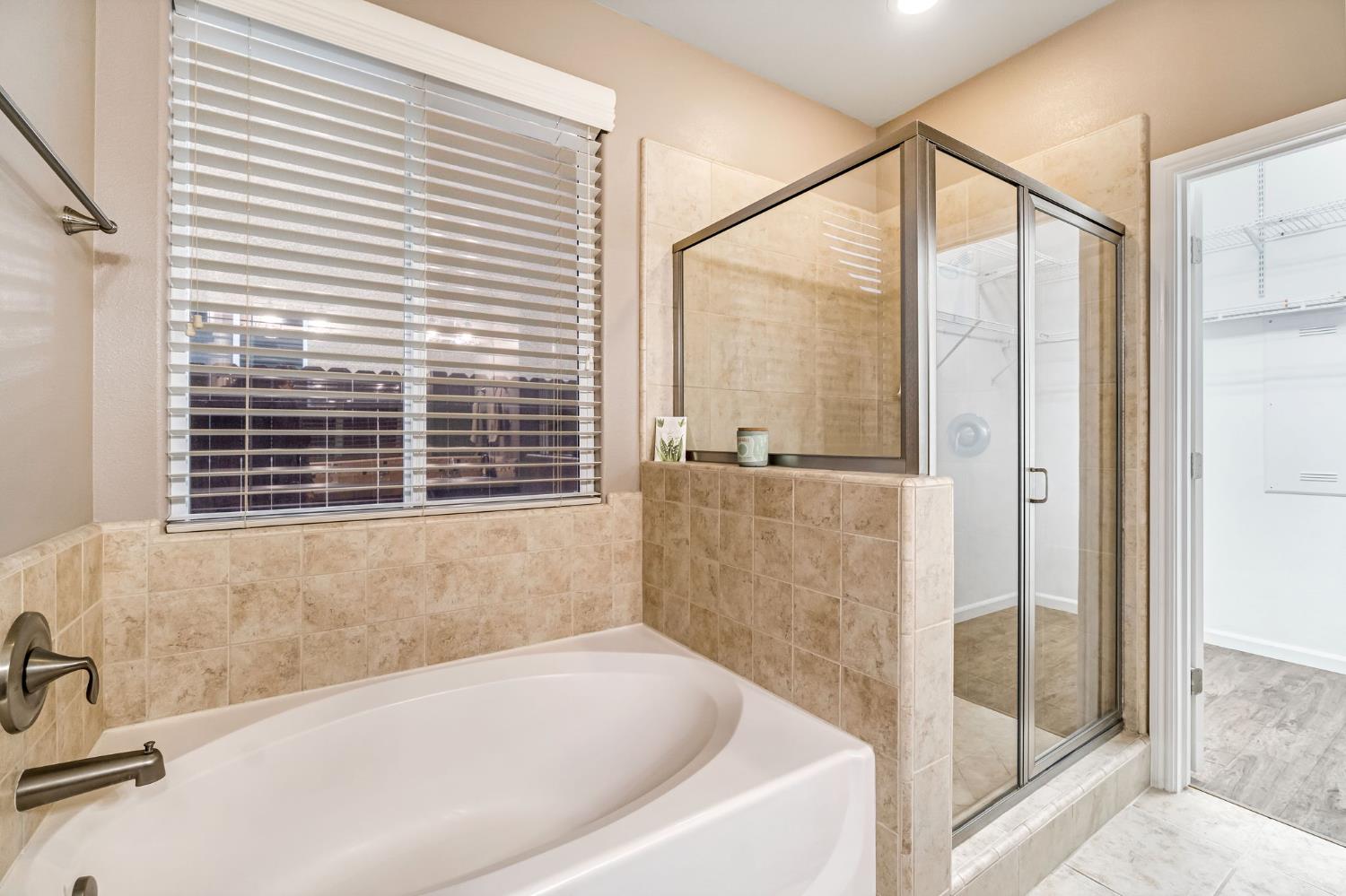 3237 Bellaire Ave, Clovis, CA 93619