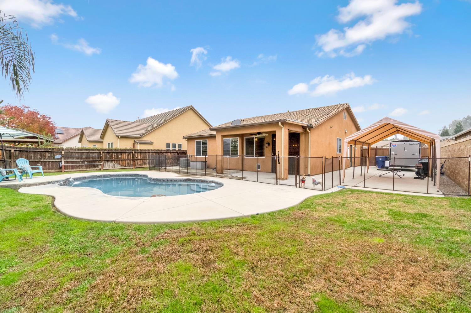 3237 Bellaire Ave, Clovis, CA 93619