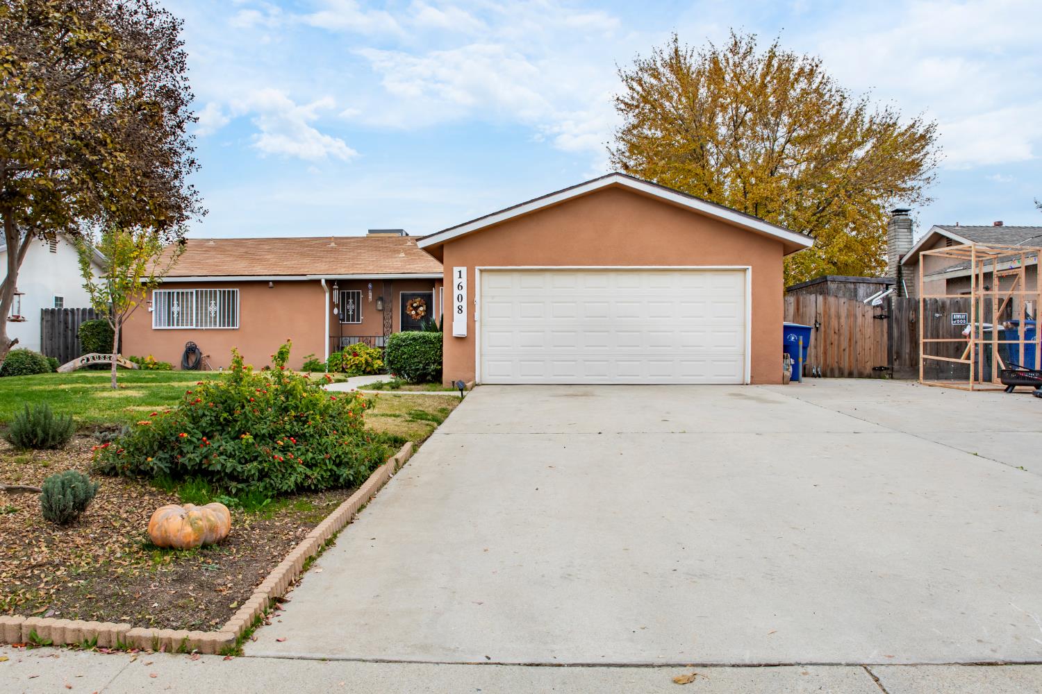 1608 Gettysburg Ave, Clovis, CA 93611