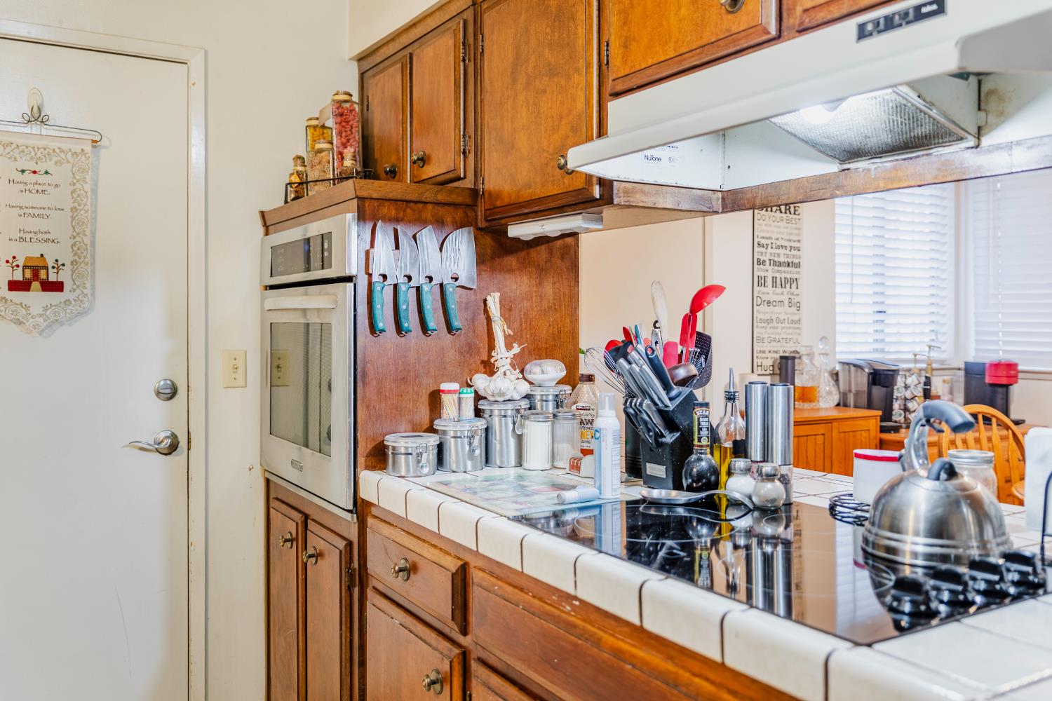 1608 Gettysburg Ave, Clovis, CA 93611