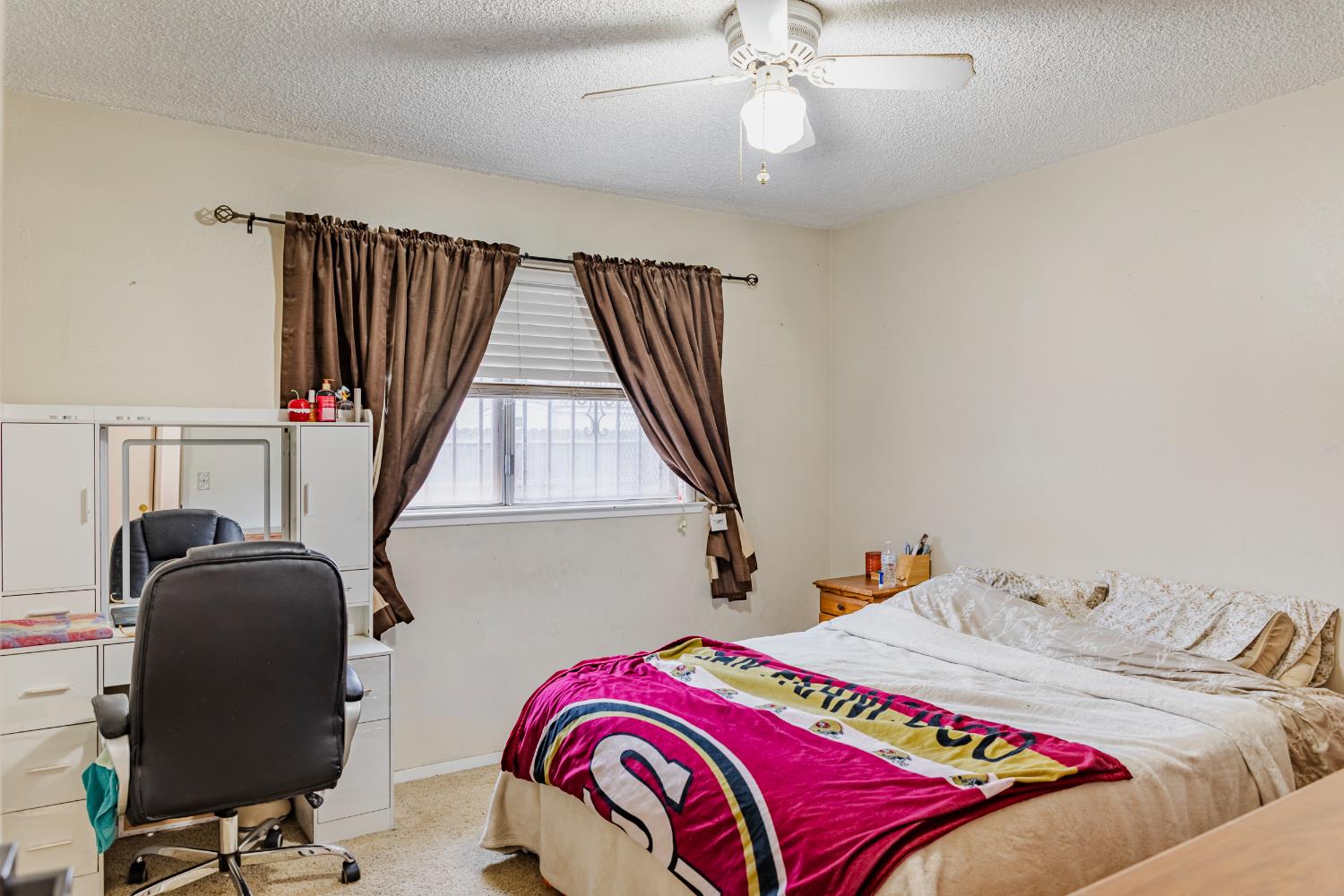 1608 Gettysburg Ave, Clovis, CA 93611