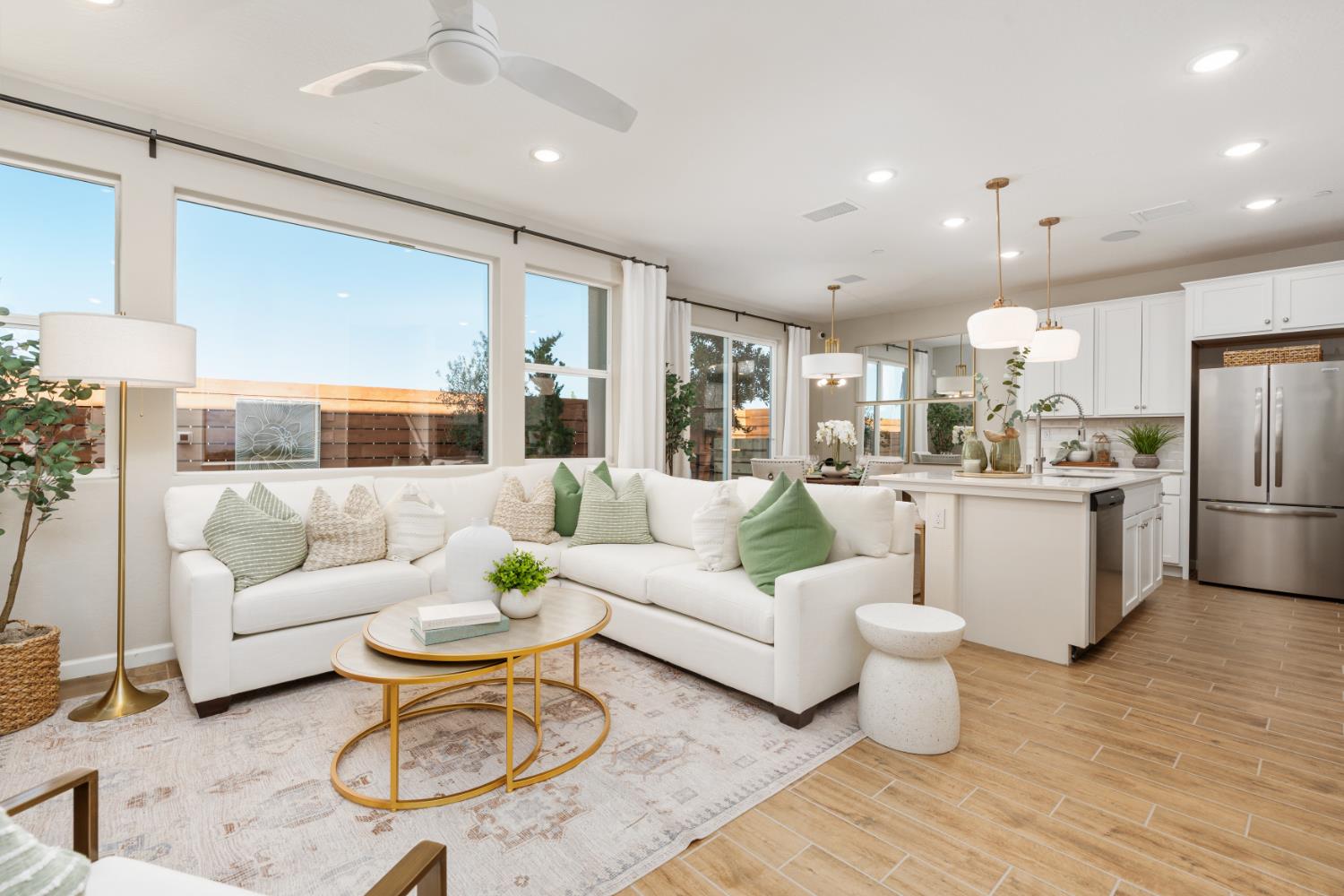 2065 N Wagon Ln, Clovis, CA 93619