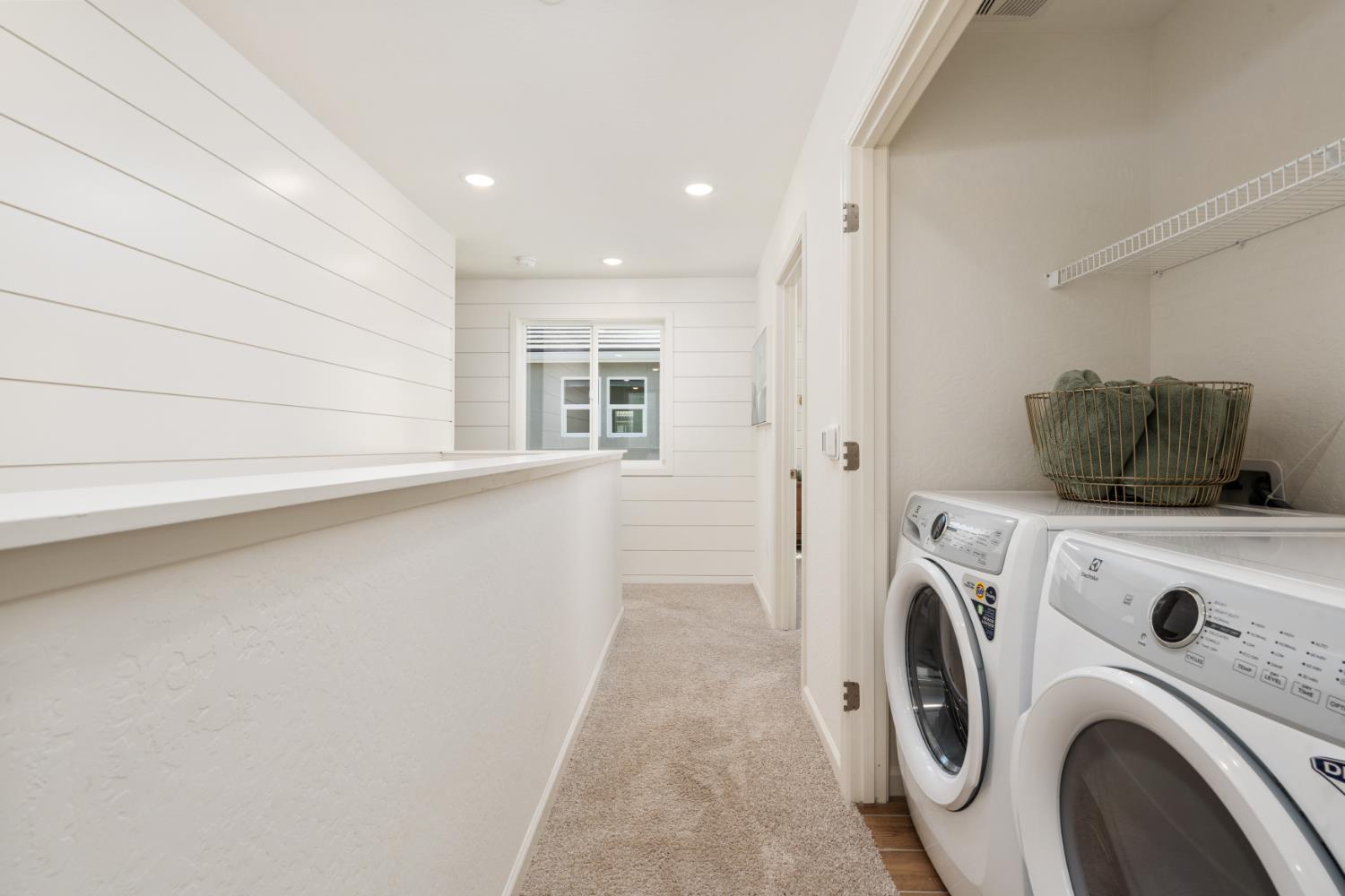 2065 N Wagon Ln, Clovis, CA 93619