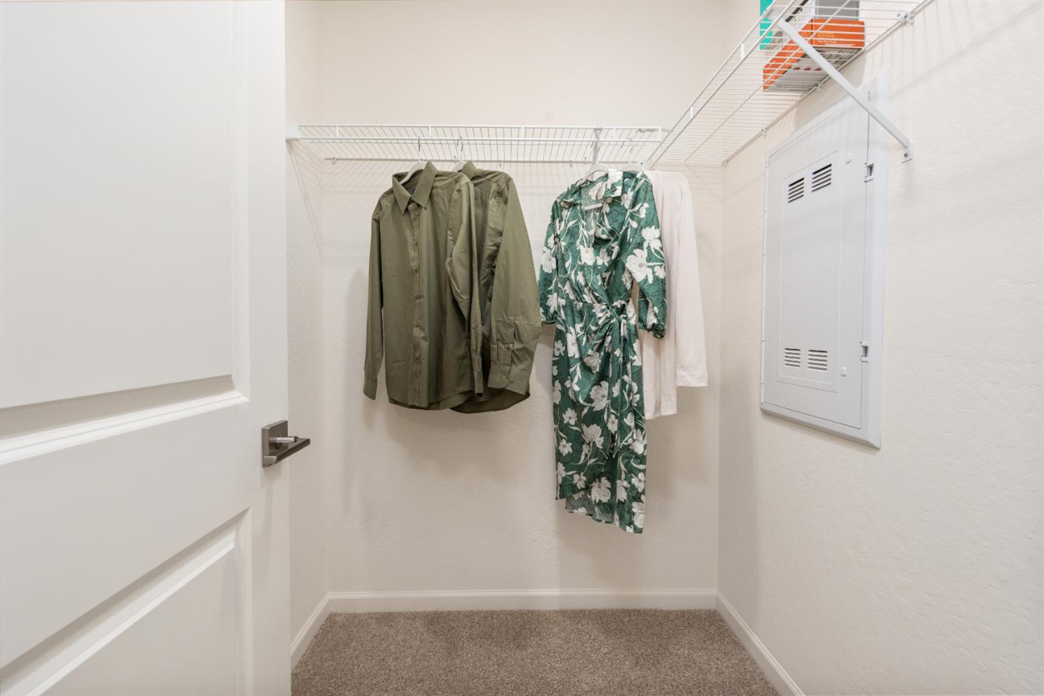 2065 N Wagon Ln, Clovis, CA 93619