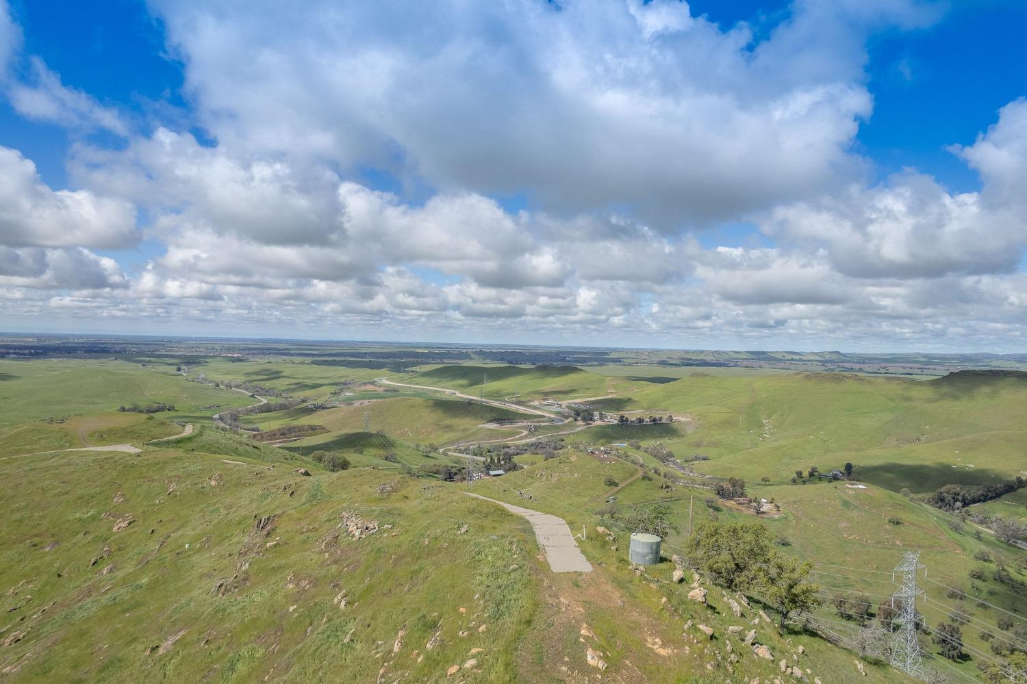 13 Summit Crest Lane, Clovis, CA 96319