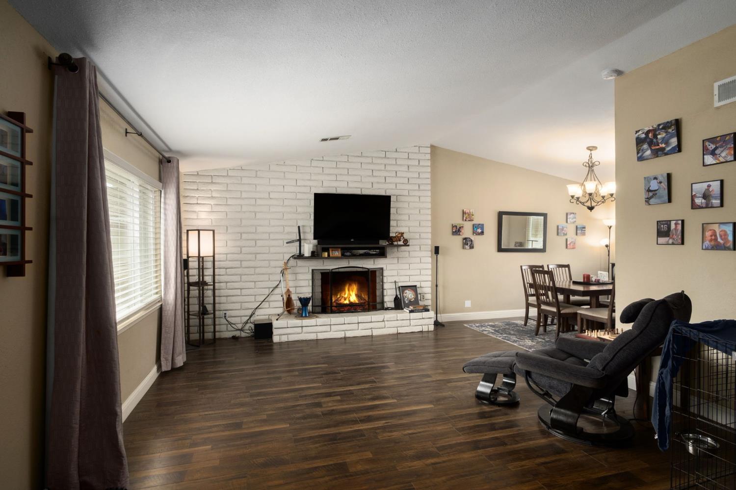 93 N Osmun Ave, Clovis, CA 93612