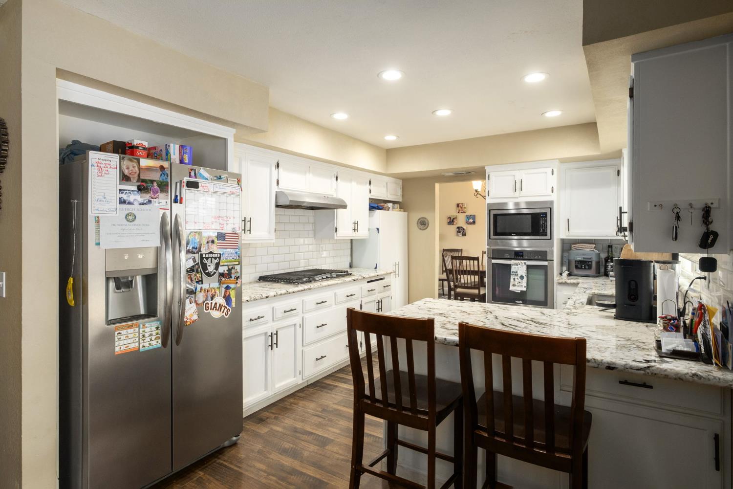 93 N Osmun Ave, Clovis, CA 93612