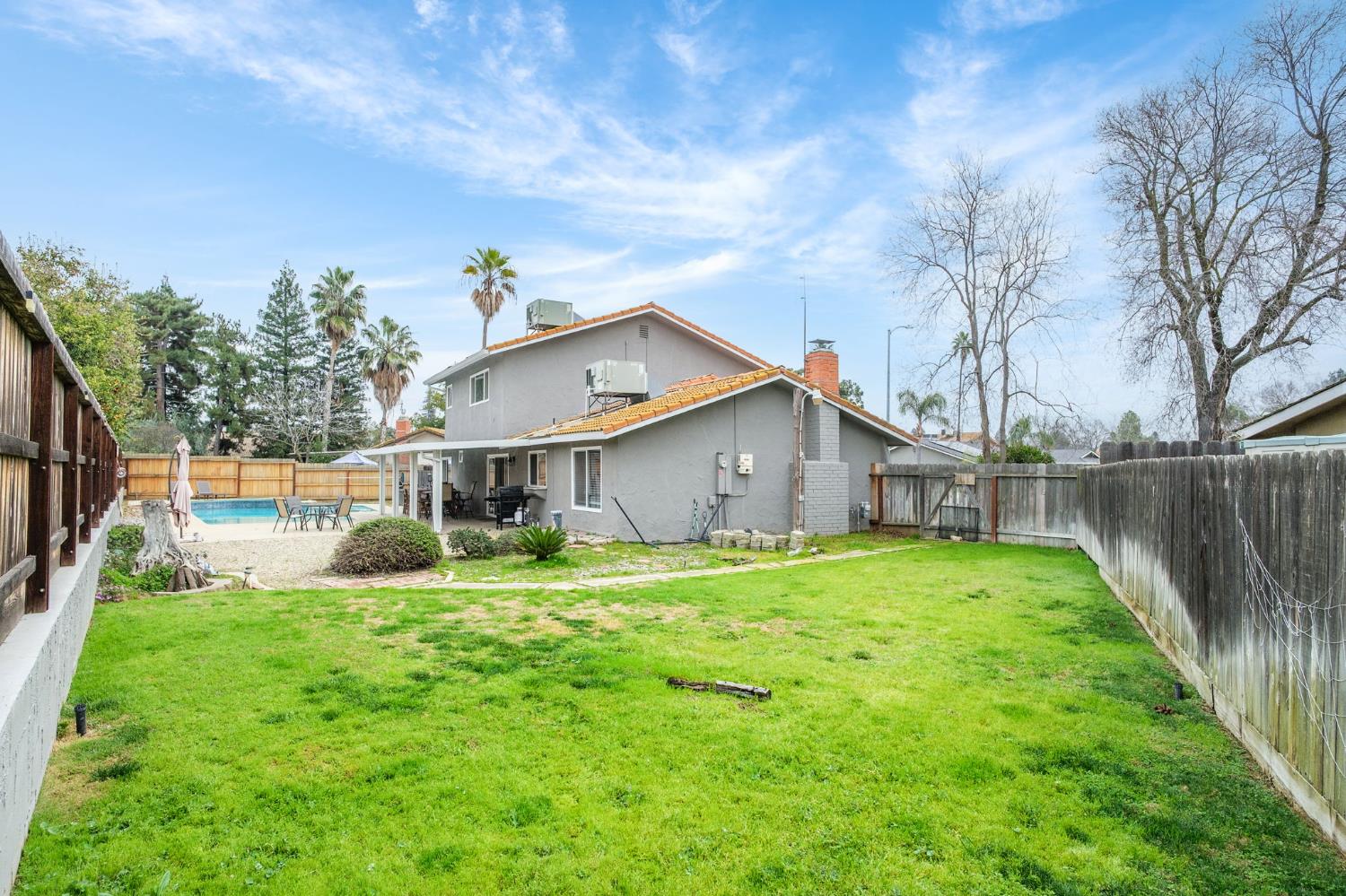 93 N Osmun Ave, Clovis, CA 93612