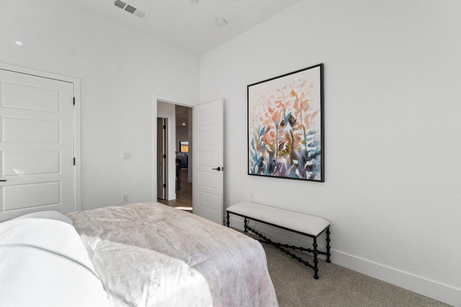 2291 N Argyle Ave, Clovis, CA 93619