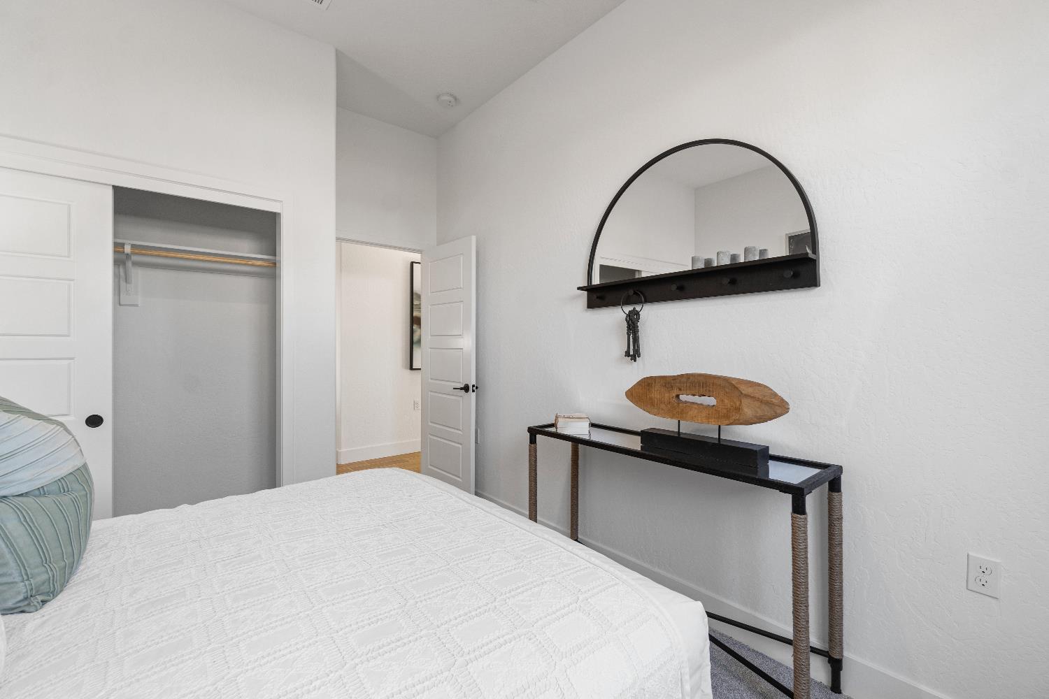 2291 N Argyle Ave, Clovis, CA 93619