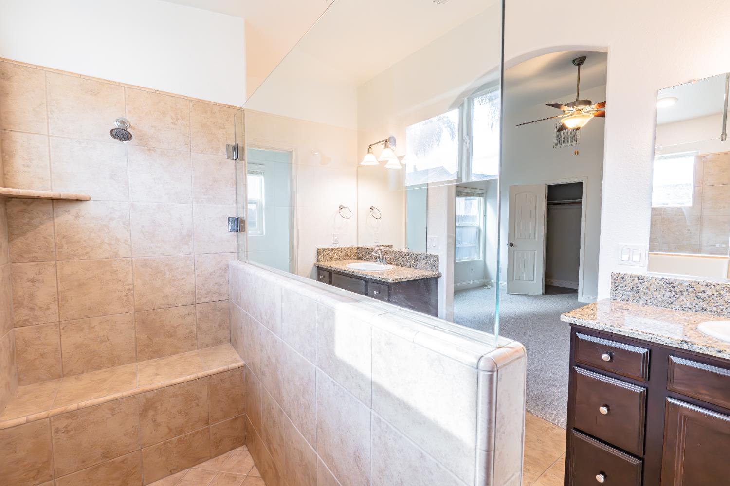 2451 Hermosa Ave, Clovis, CA 93619