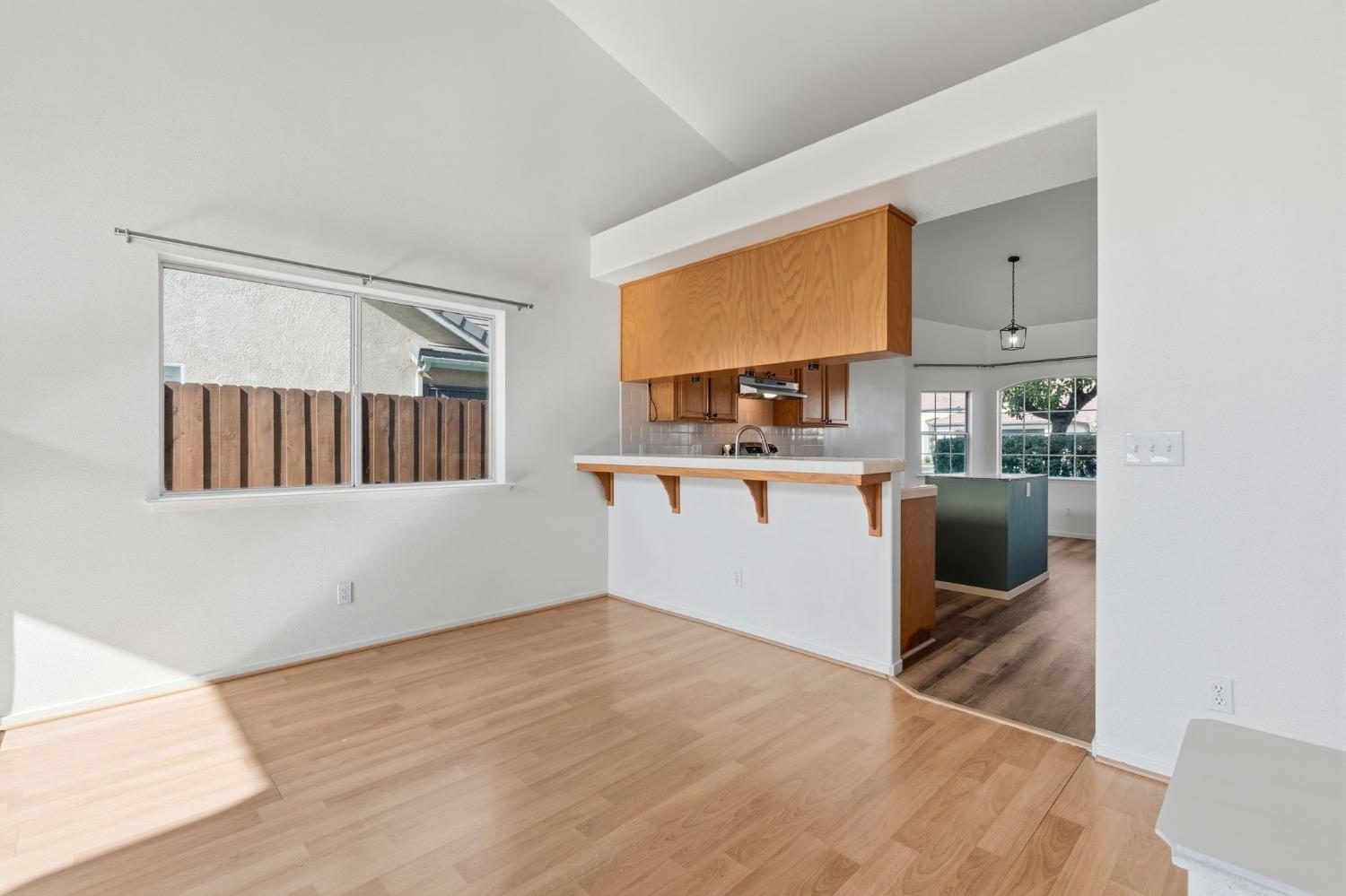 2682 Morris Ave, Clovis, CA 93611