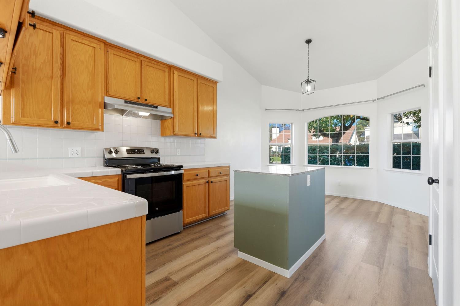 2682 Morris Ave, Clovis, CA 93611