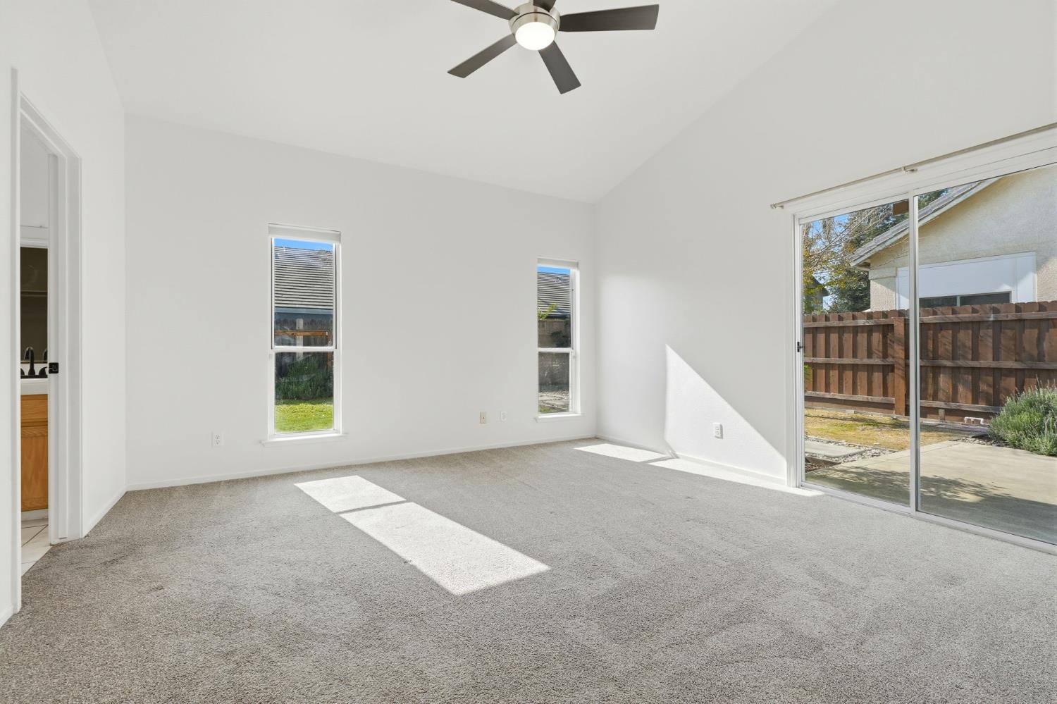 2682 Morris Ave, Clovis, CA 93611