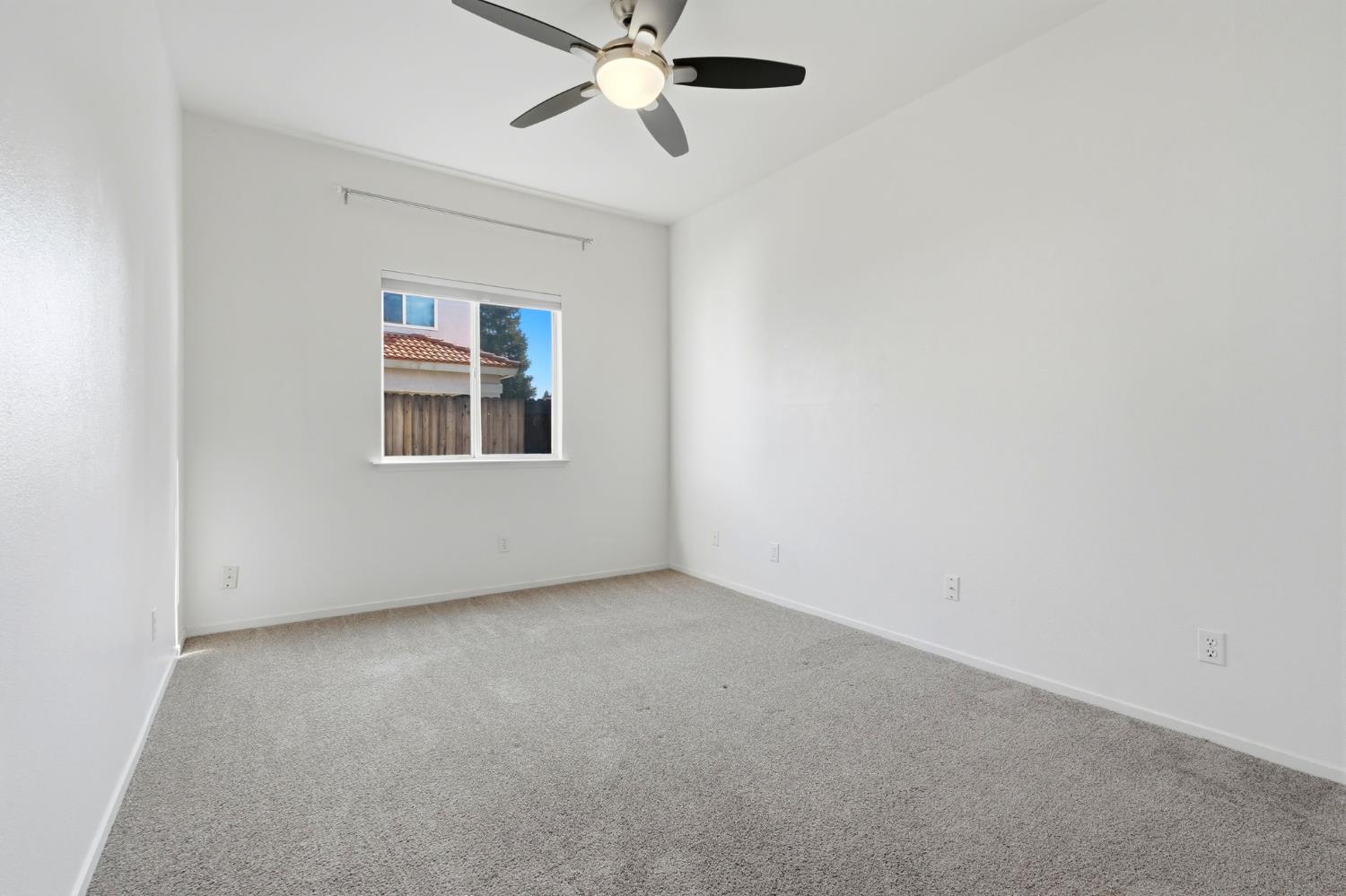 2682 Morris Ave, Clovis, CA 93611