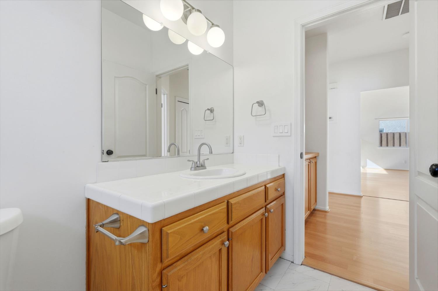 2682 Morris Ave, Clovis, CA 93611