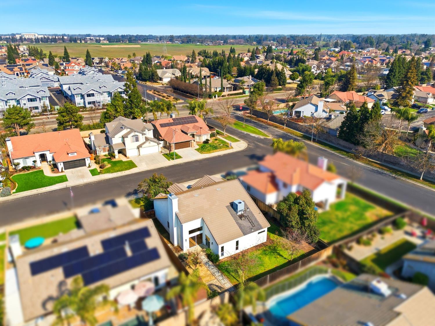 2682 Morris Ave, Clovis, CA 93611