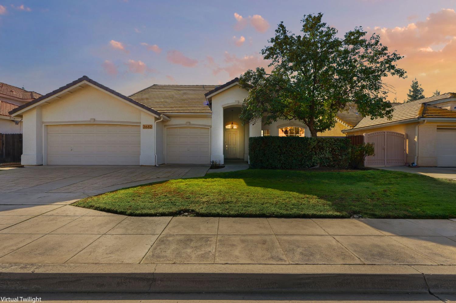2682 Morris Ave, Clovis, CA 93611