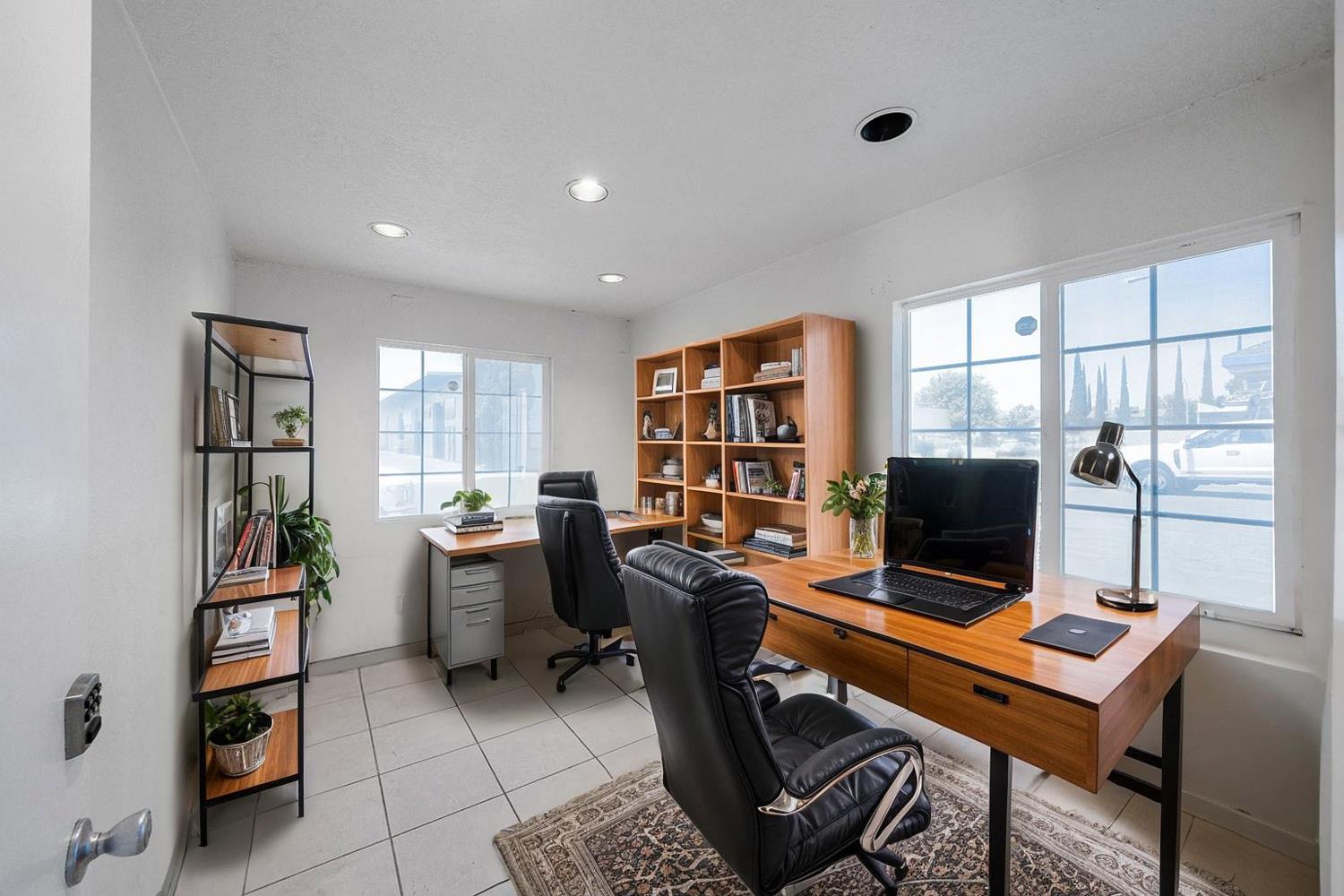 1103 Barstow Ave, Clovis, CA 93612