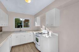 816 E Andrews Ave, Fresno, CA 93704