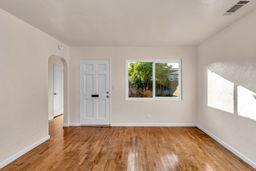 816 E Andrews Ave, Fresno, CA 93704