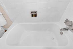 816 E Andrews Ave, Fresno, CA 93704