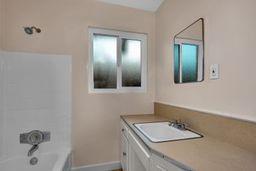 816 E Andrews Ave, Fresno, CA 93704