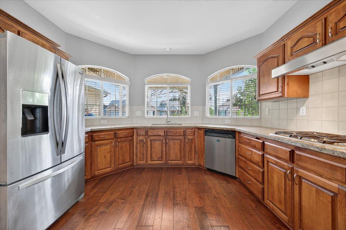 647 Moody Ave, Clovis, CA 93619