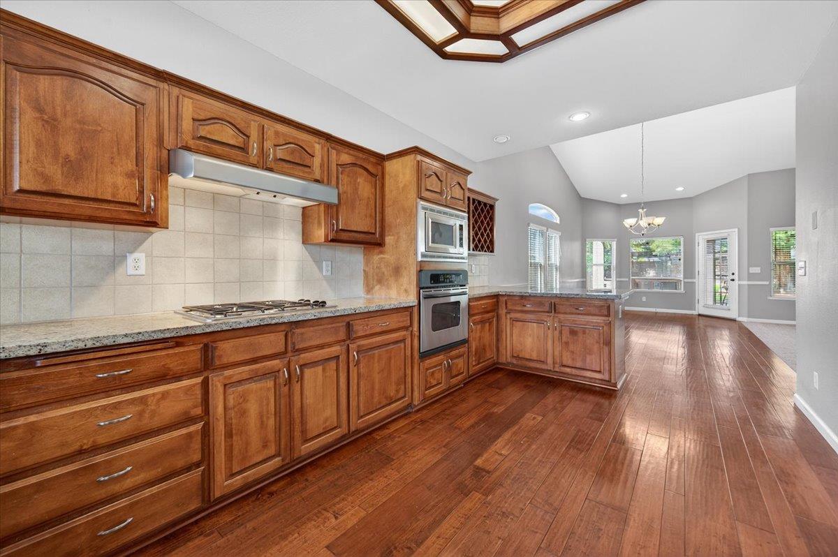 647 Moody Ave, Clovis, CA 93619