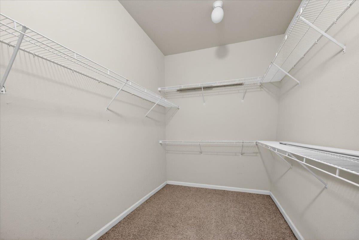 647 Moody Ave, Clovis, CA 93619