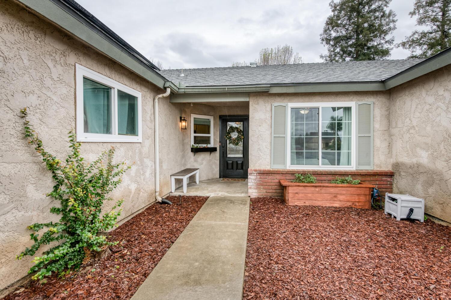 288 W Magill Ave, Clovis, CA 93612