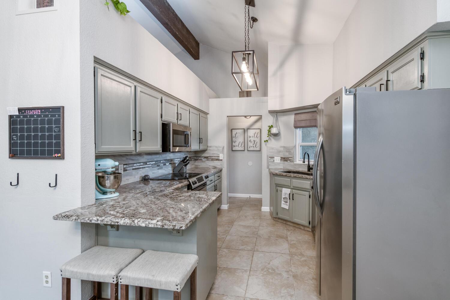 288 W Magill Ave, Clovis, CA 93612