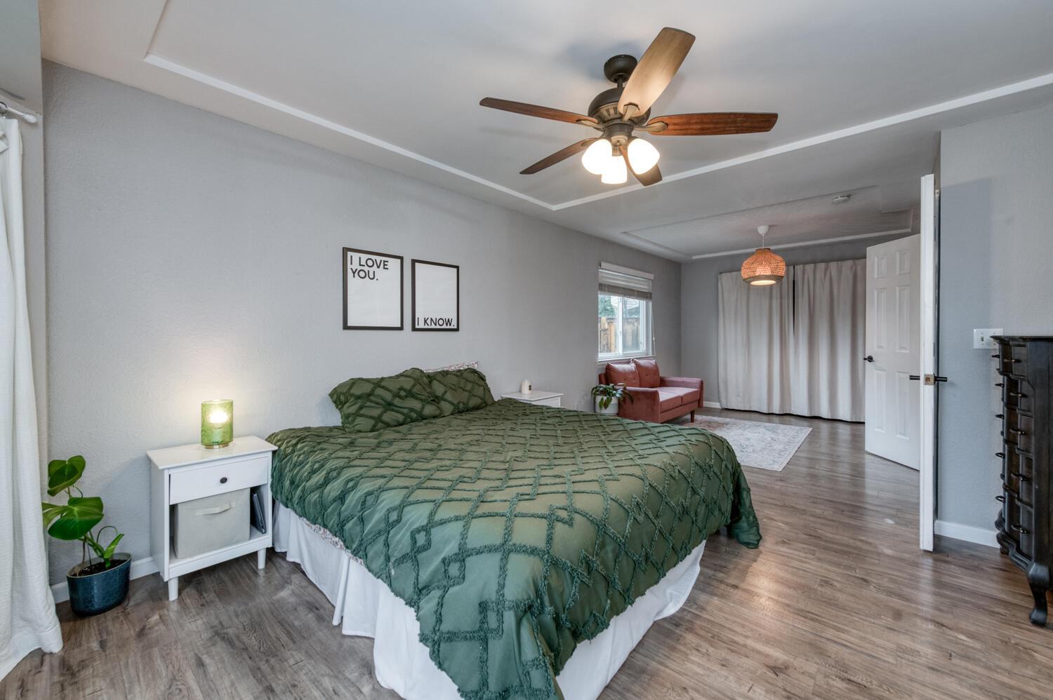 288 W Magill Ave, Clovis, CA 93612