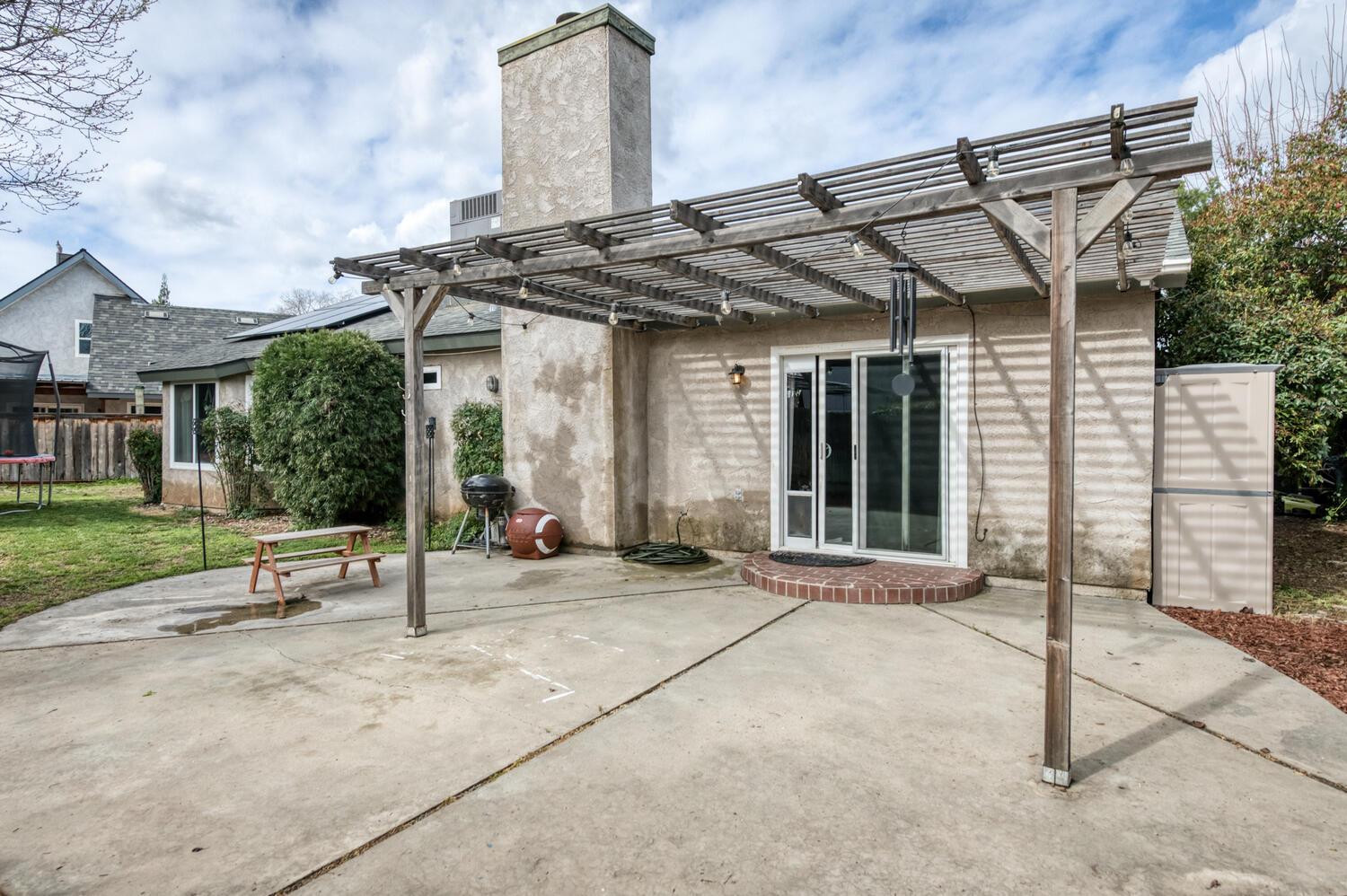 288 W Magill Ave, Clovis, CA 93612