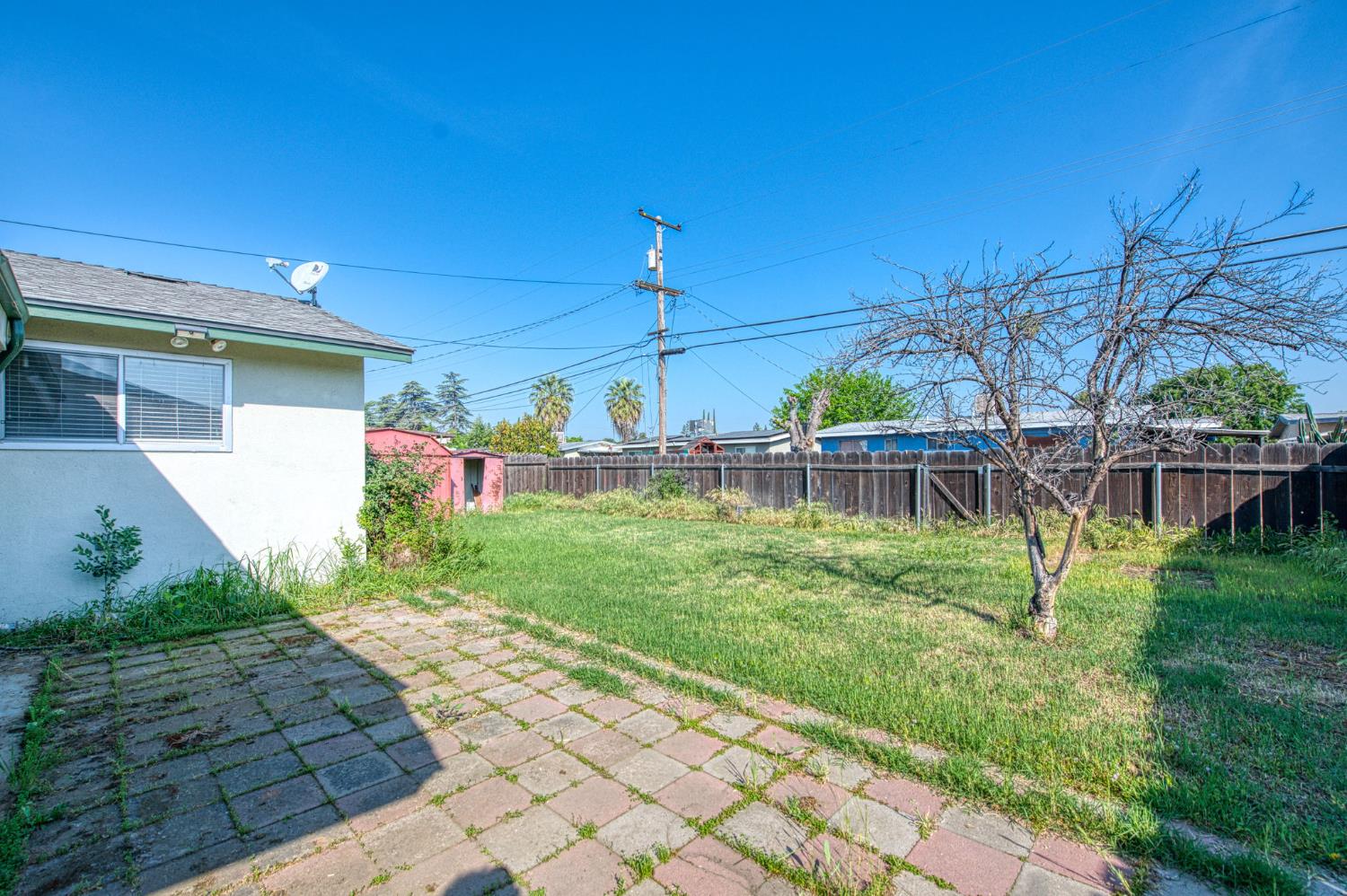 51 San Jose Ave, Clovis, CA 93612