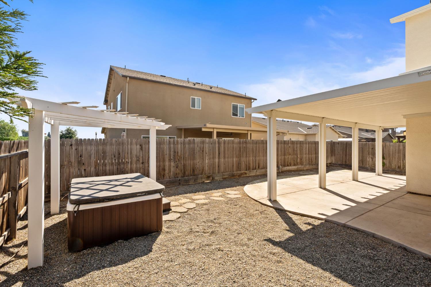 4172 Rialto Ave, Clovis, CA 93619