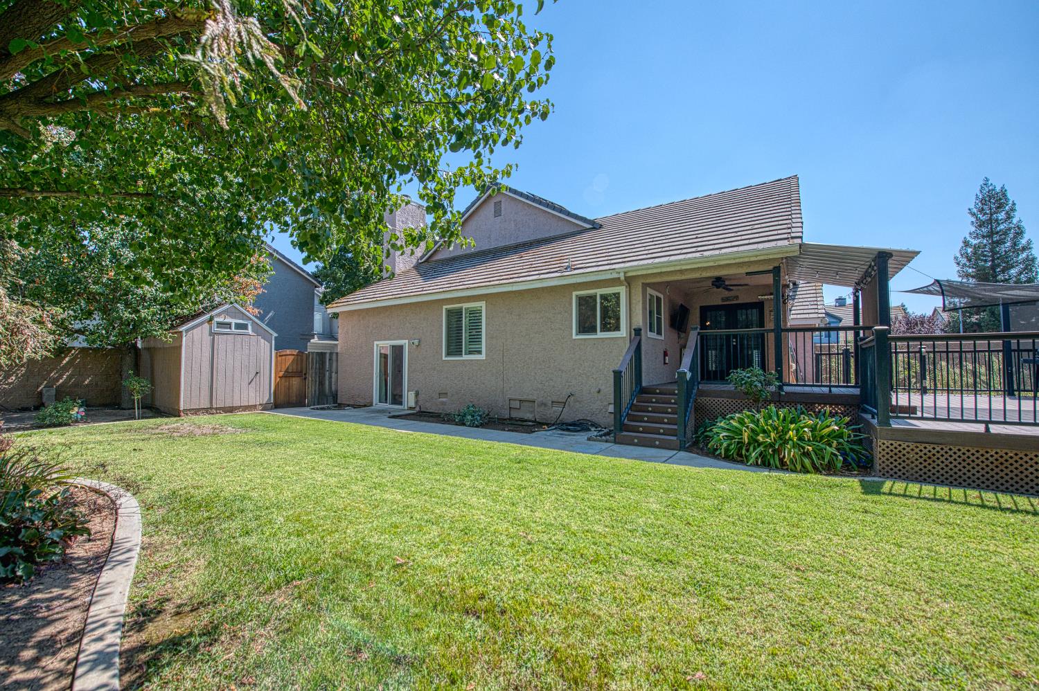 1323 Oak Ave, Clovis, CA 93611