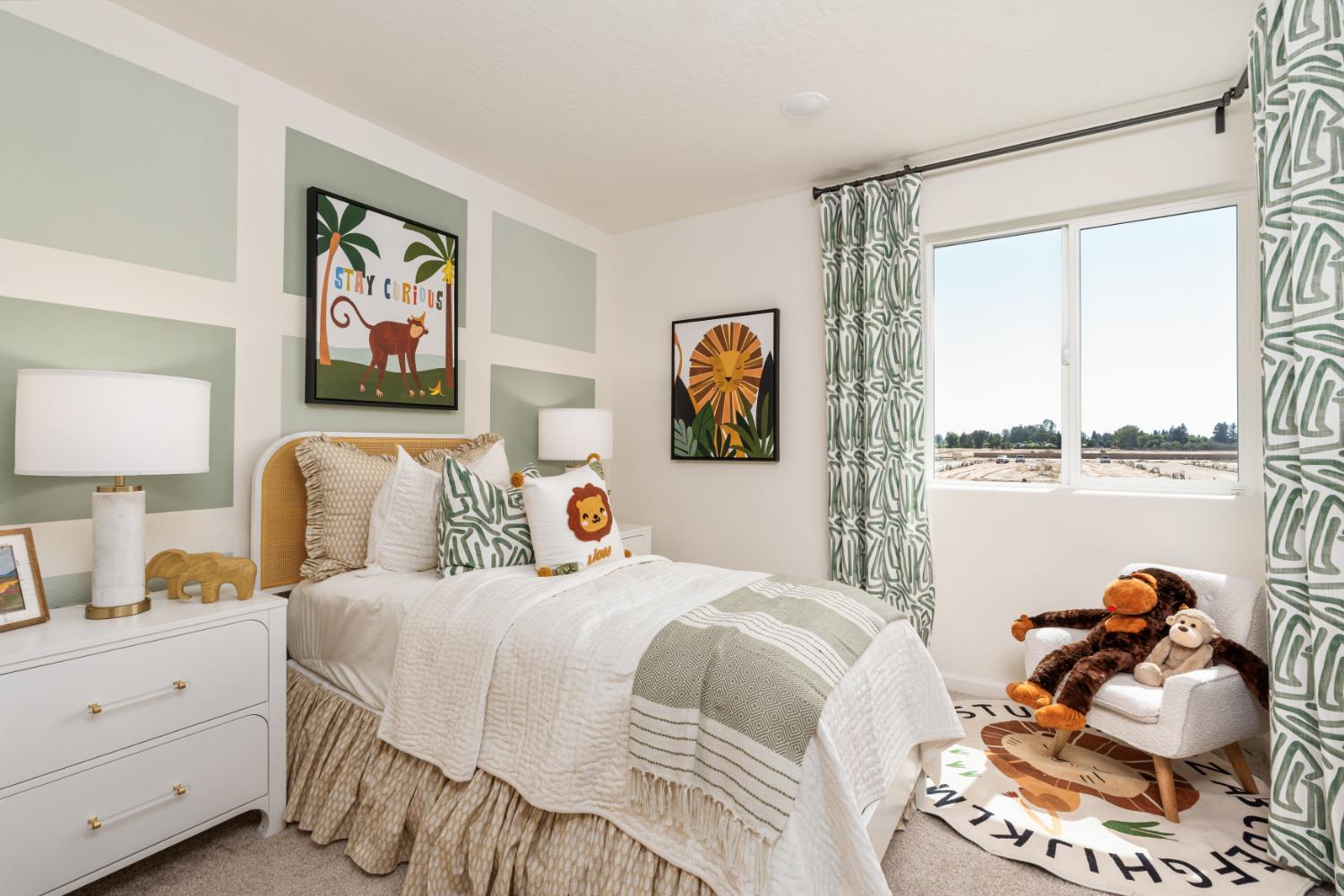 1502 Woodhill Ln, Clovis, CA 93619