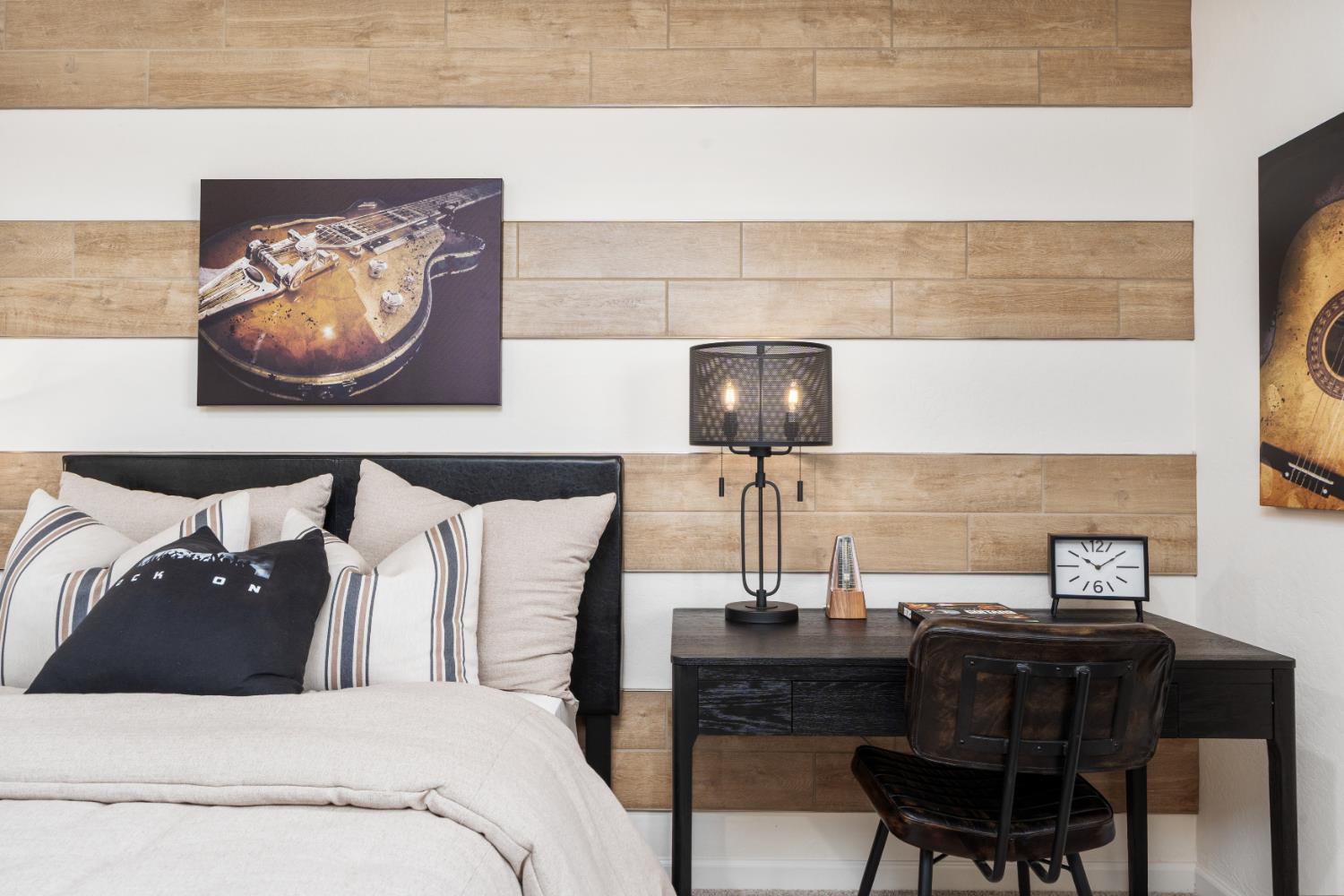 2129 N Wagon Ln, Clovis, CA 93619