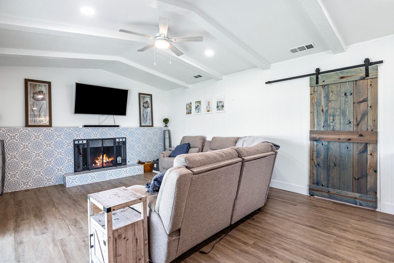 1535 Bliss Ave, Clovis, CA 93611