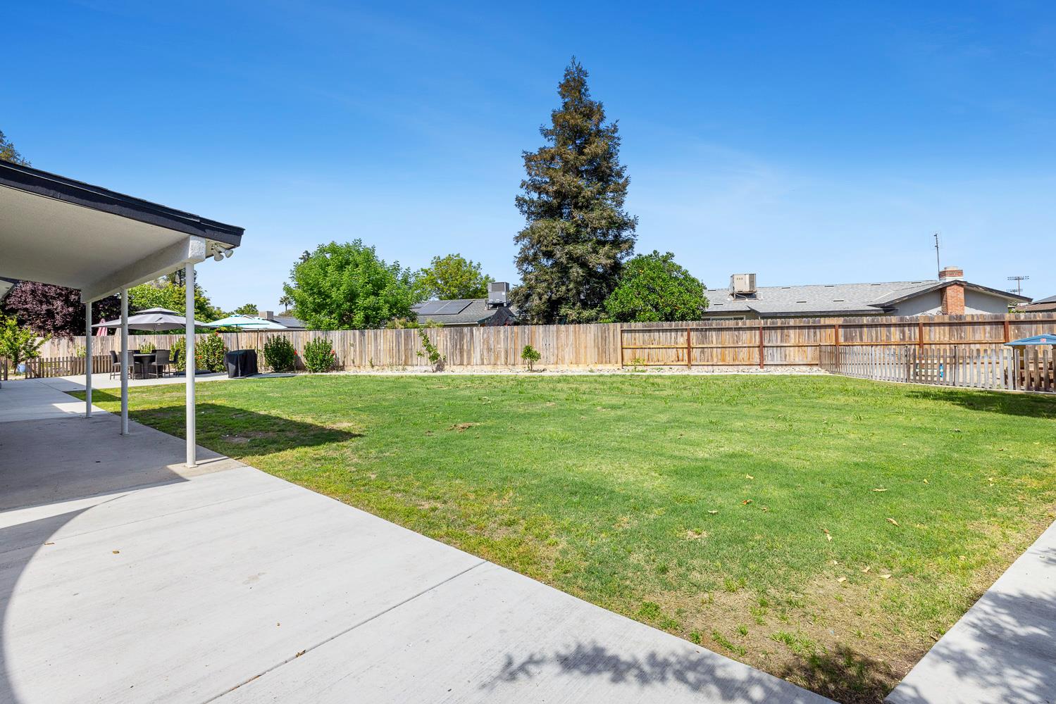 1535 Bliss Ave, Clovis, CA 93611