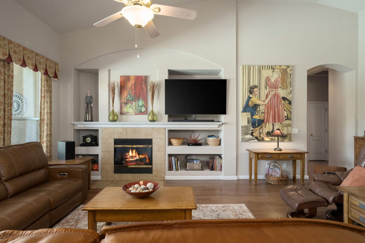 2691 Stuart Ave, Clovis, CA 93611