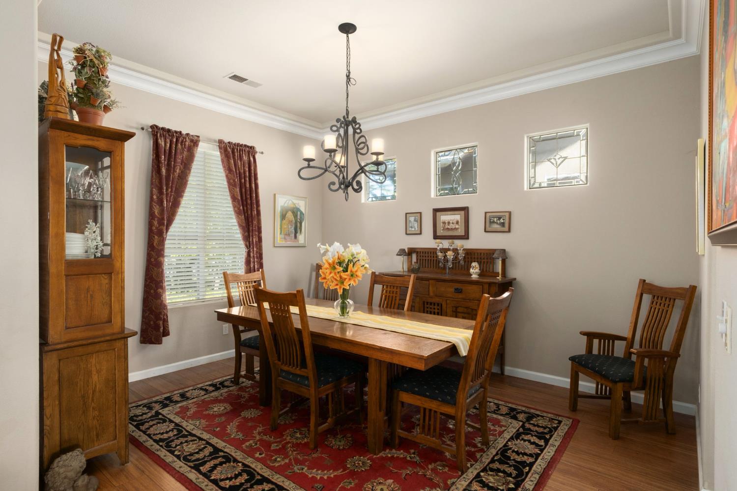 2691 Stuart Ave, Clovis, CA 93611