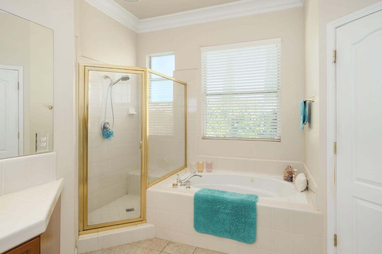 2691 Stuart Ave, Clovis, CA 93611