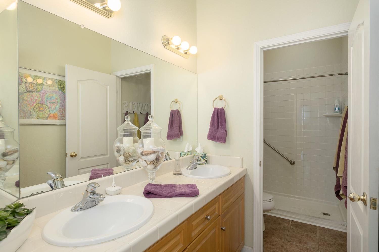 2691 Stuart Ave, Clovis, CA 93611