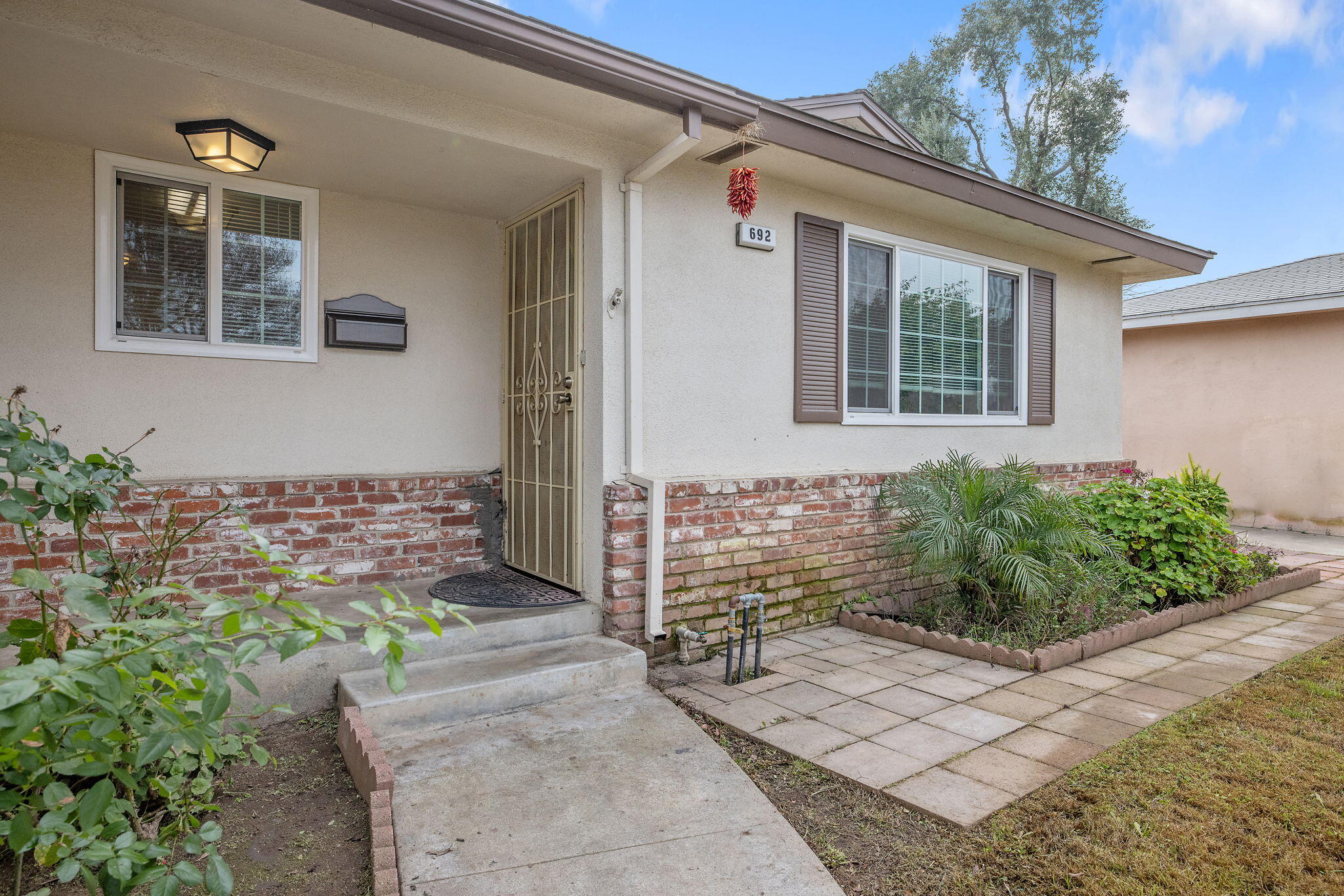 692 W Gettysburg Ave, Clovis, CA 93612