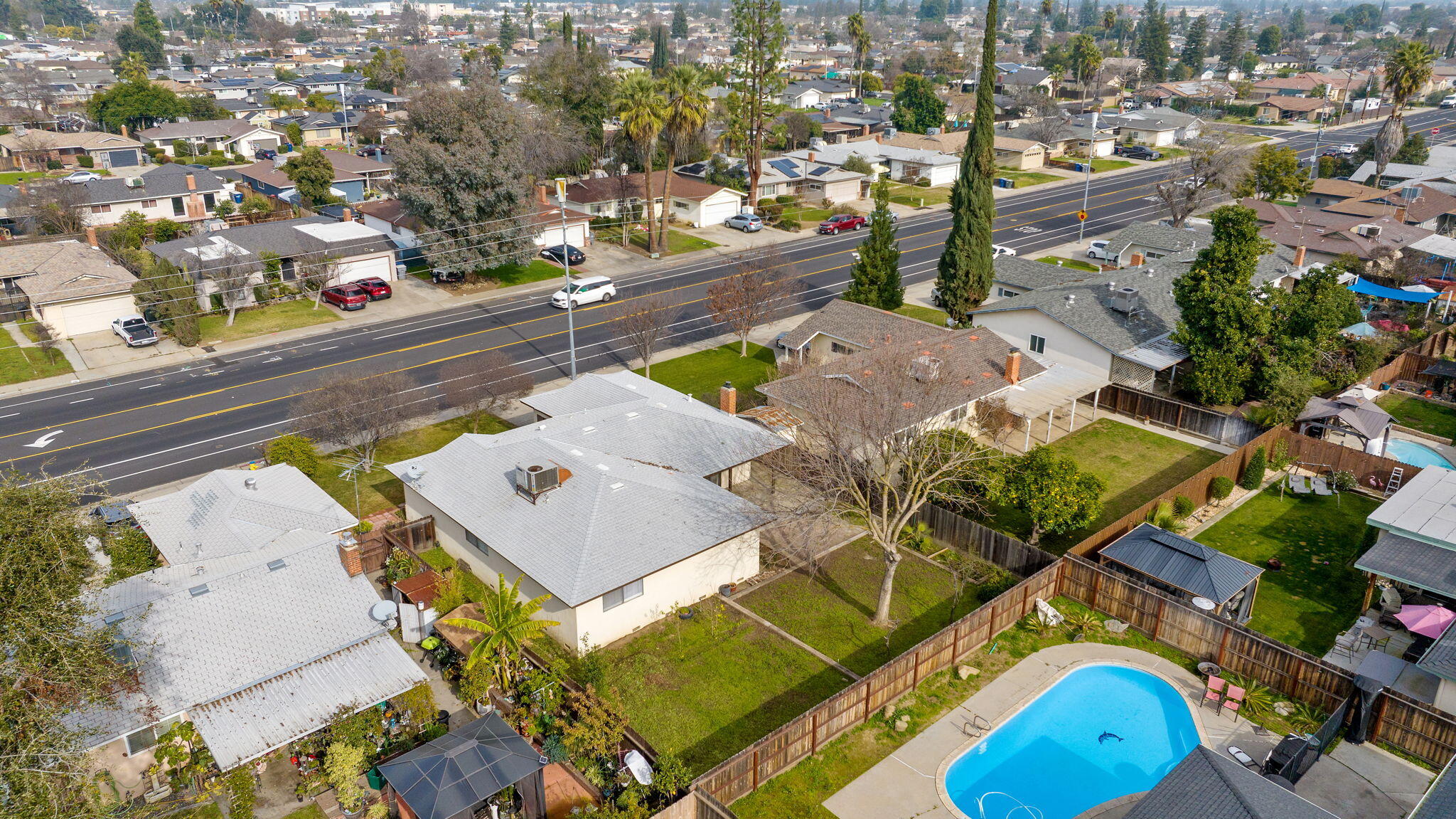 692 W Gettysburg Ave, Clovis, CA 93612